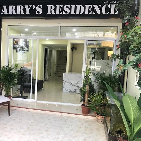 Harrys Resiendence Hotel Bangkok Buitenkant foto